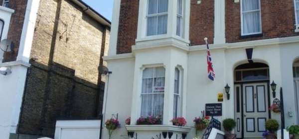 Front entrance with steps up to front door
