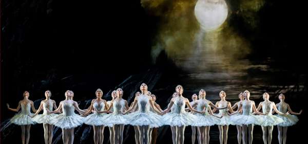Photo of ballet dancers performing Swan Lake
